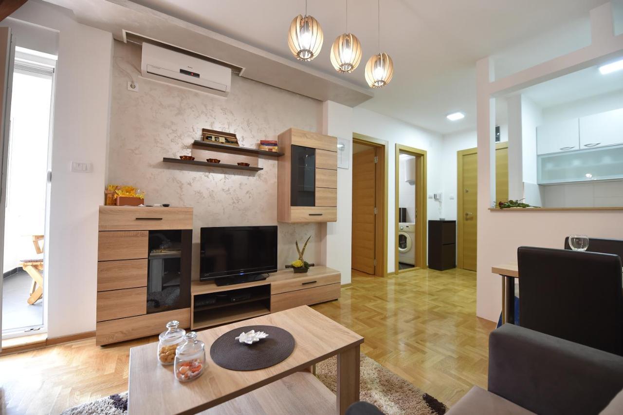 Apartment Sinisa With Garage Novi Sad Exterior foto