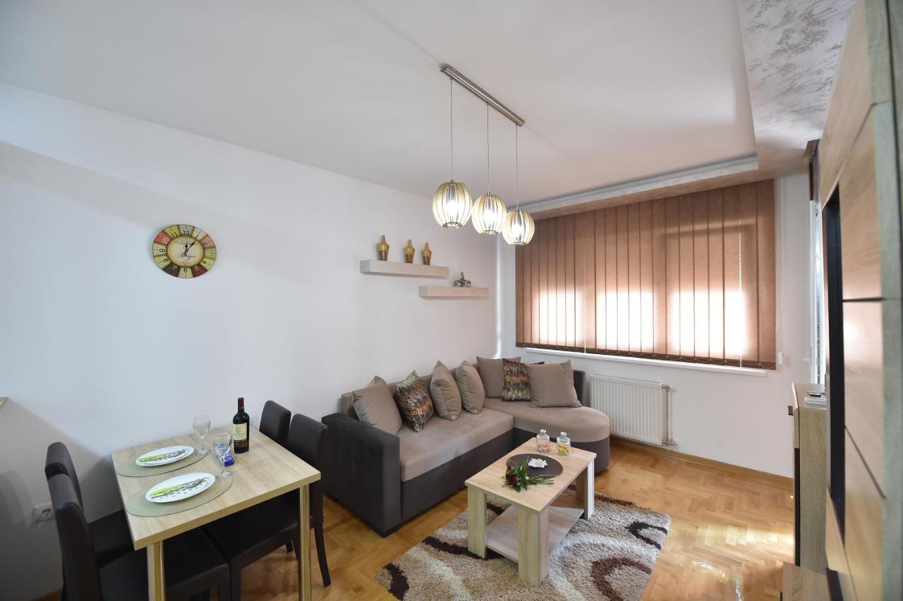 Apartment Sinisa With Garage Novi Sad Exterior foto